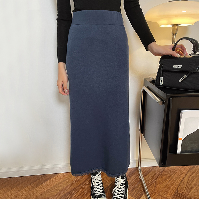 Elegant Navy Blue Maxi Skirt 02