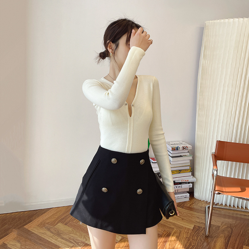 Elegant Black Double-Breasted Skirt - Versatile Waist-Length Design
