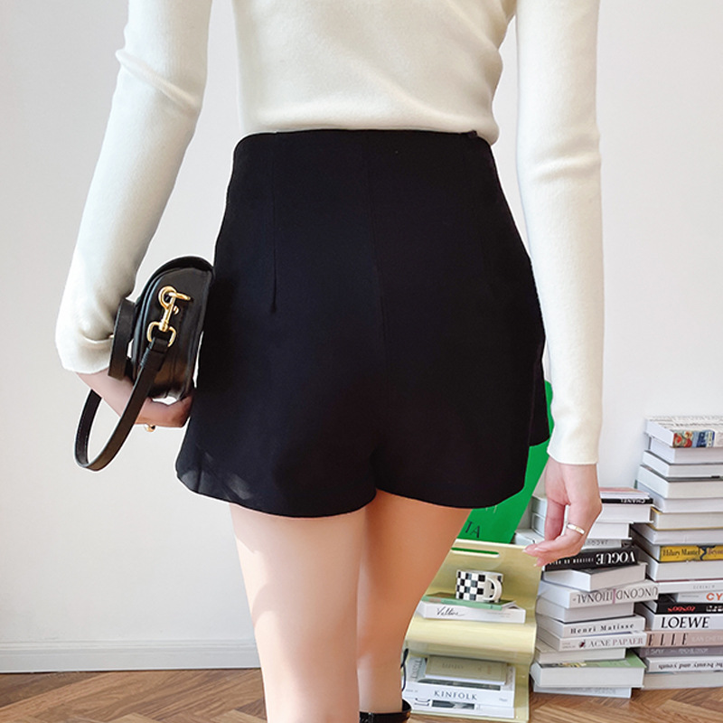 Elegant Black Double-Breasted Skirt - Versatile Waist-Length Design