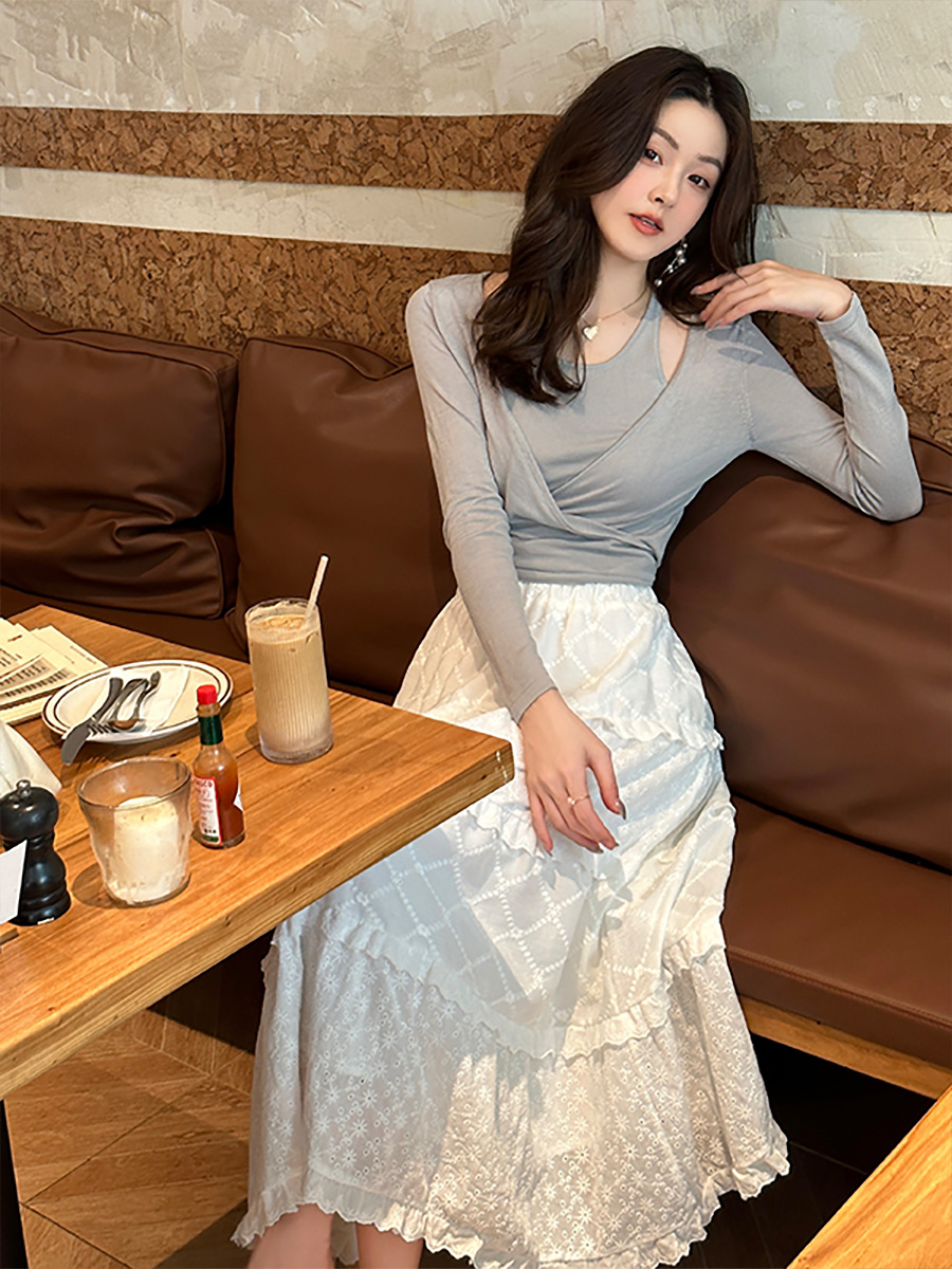 Elegant White Tiered Ruffle Skirt - Versatile & Feminine