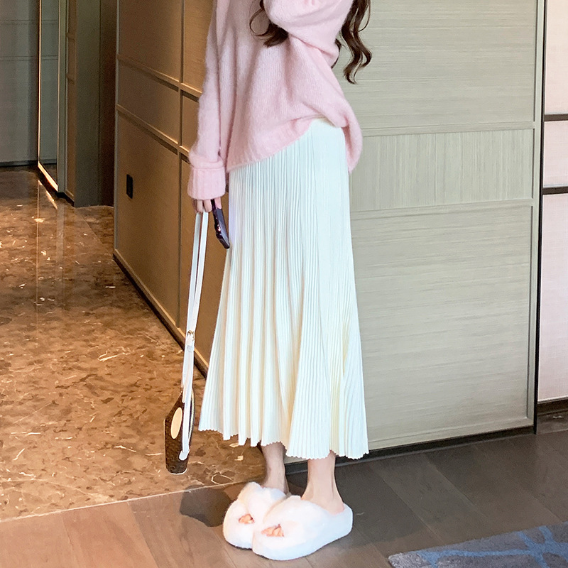 Elegant Pleated Midi Skirt - Versatile White Style 02