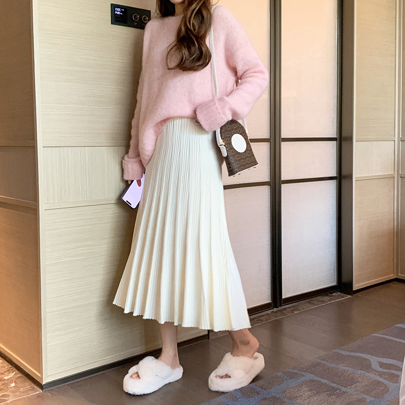 Elegant Pleated Midi Skirt - Versatile White Style