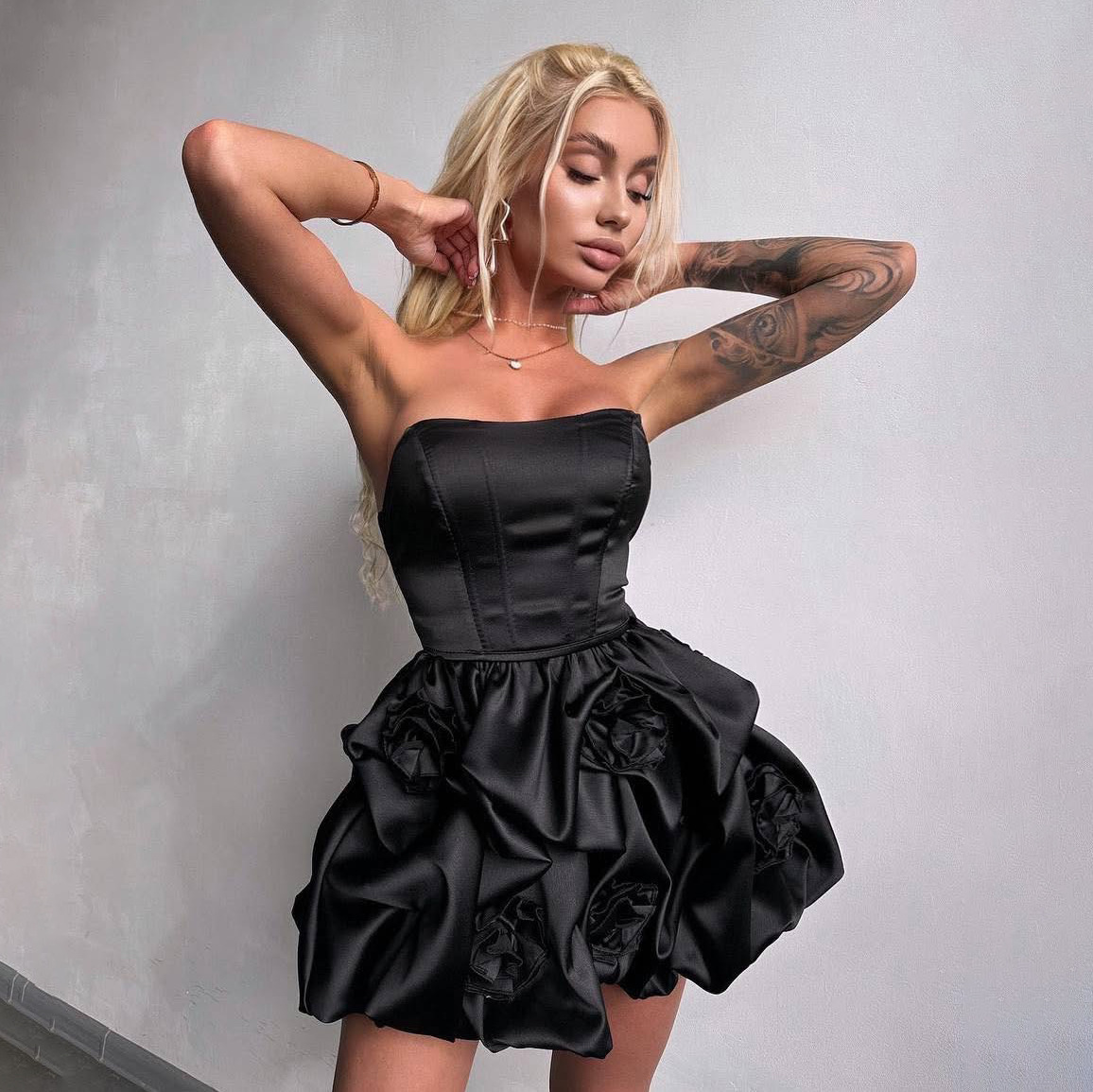 Elegant Bustier Gown with 3D Embellishments