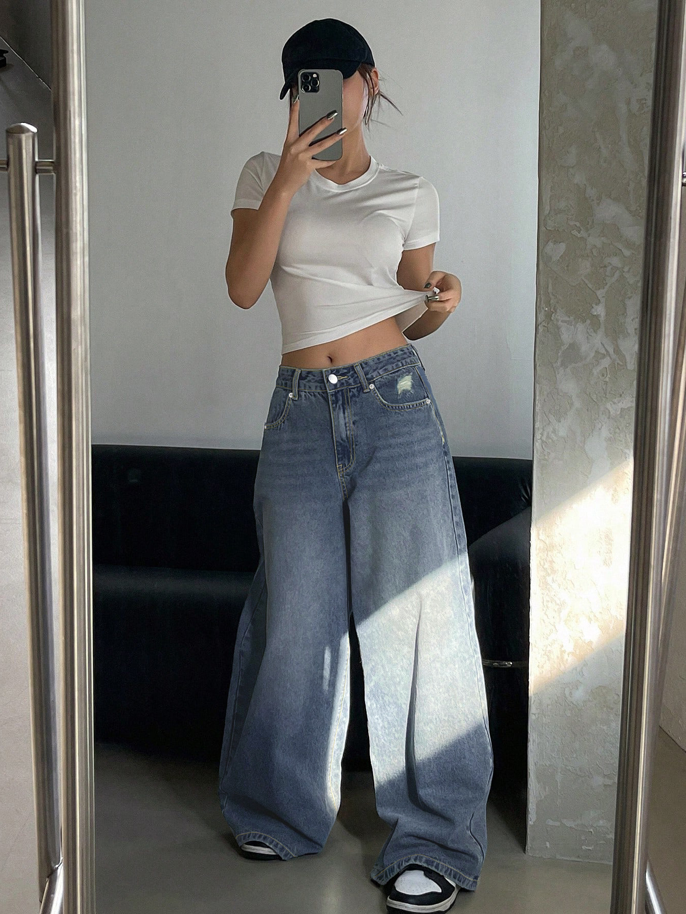 Office - Friendly Wide Leg Jeans - Loose and Slimming Chic Straight Leg Pants