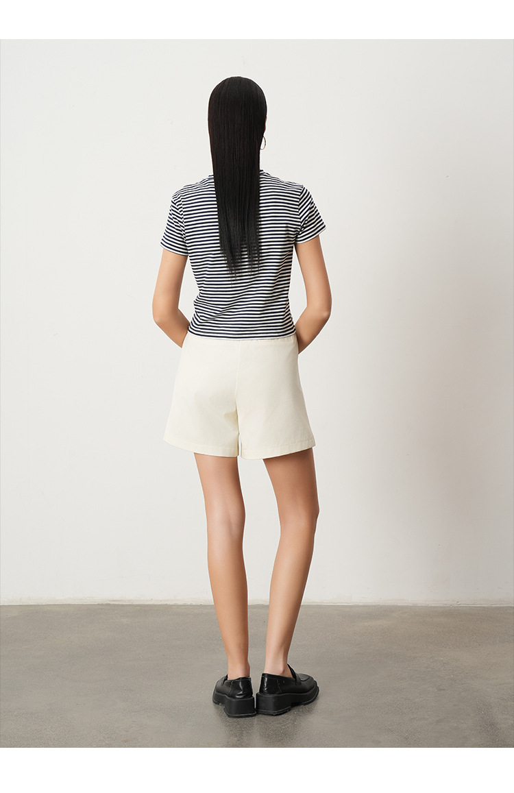 Striped Crew Neck T-Shirt - Classic Casual Style