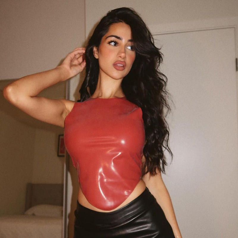 Round Neck Sleeveless Top 