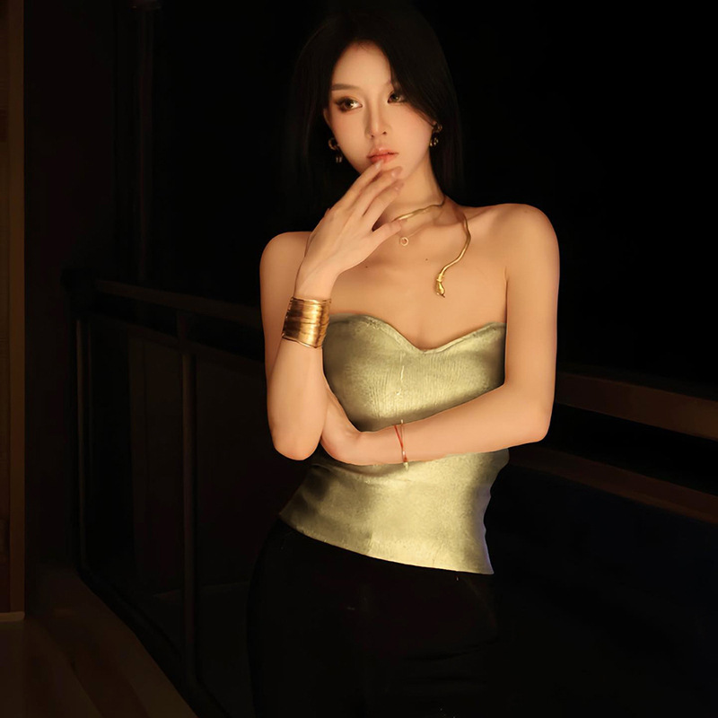 Strapless Crop Top with Exposed Navel & Sleeveless Vest - Casual Summer Wear