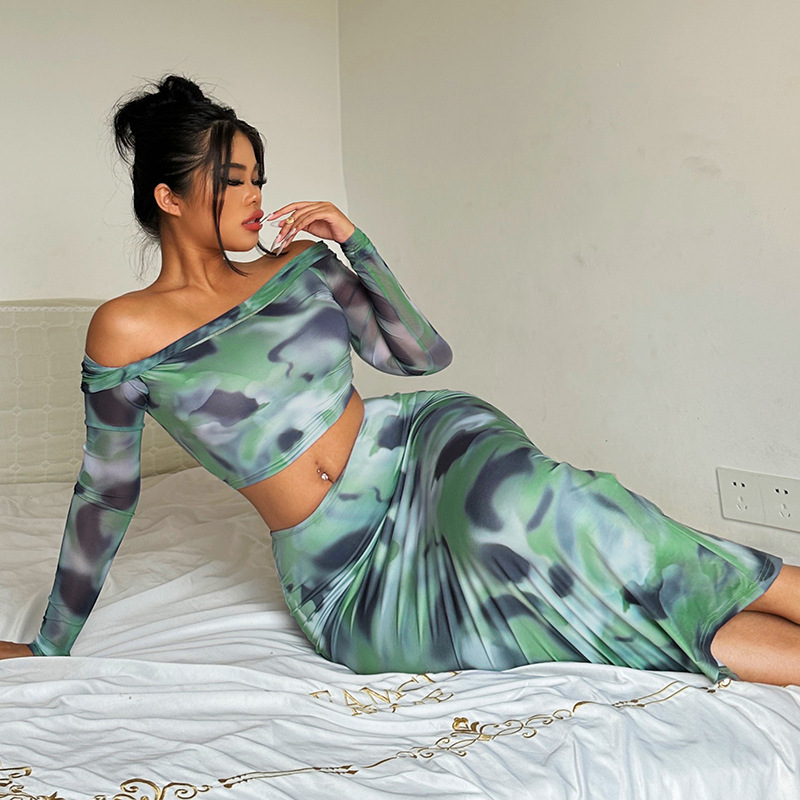 Fashionable Long Sleeved Off Shoulder Slim Fit Waist Skirt Set