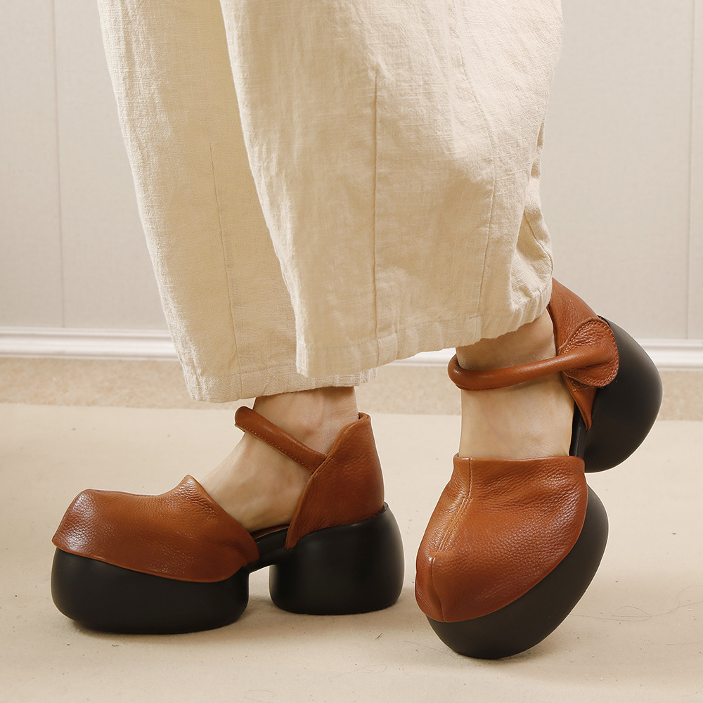 Women's Fashionable Hollow - out Retro Cowhide Shoes 01